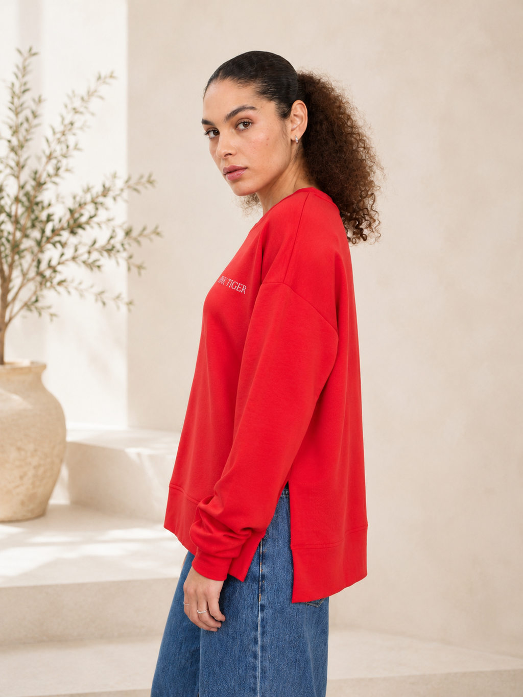 Bella 22 Sweatshirt