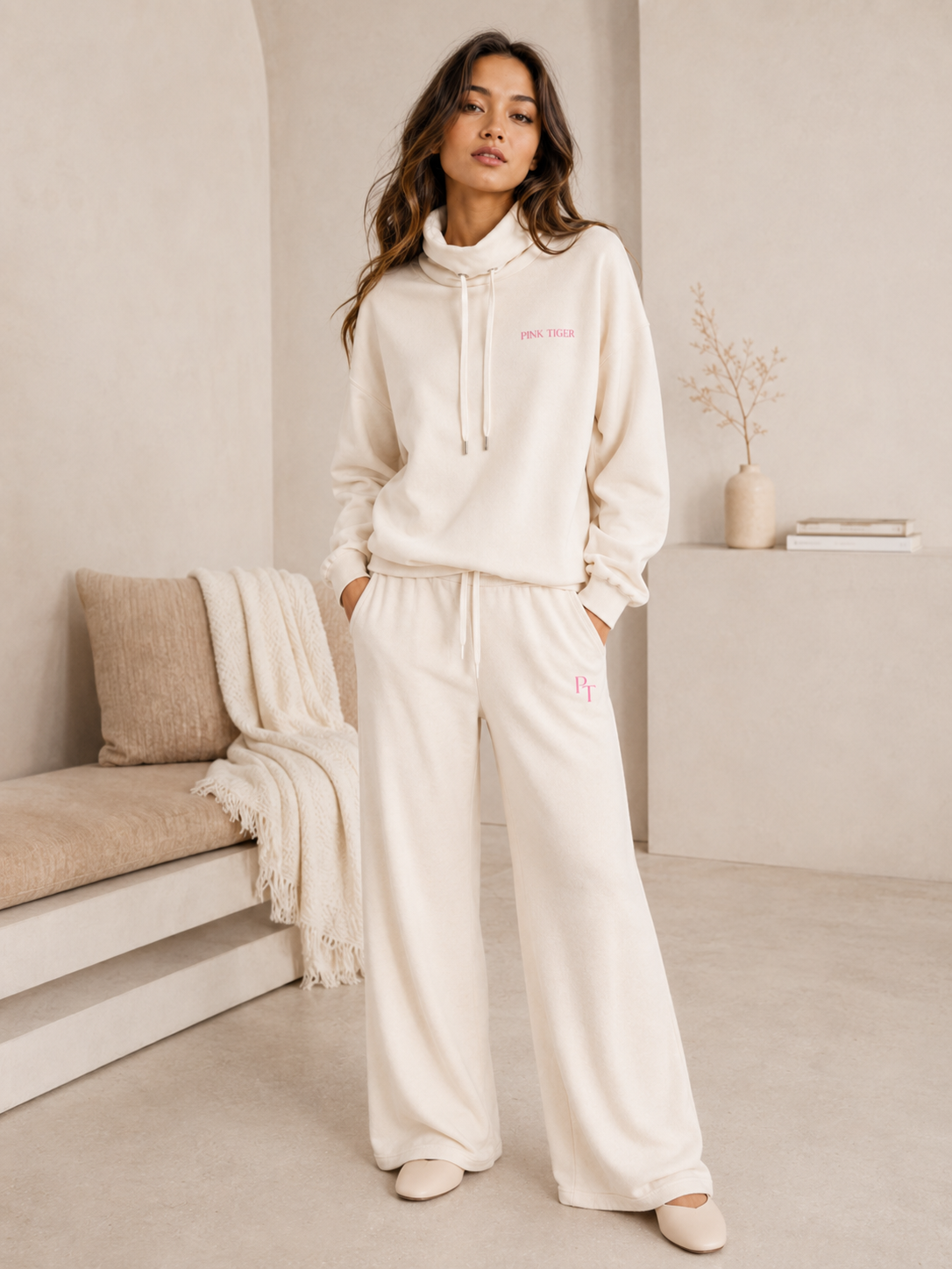 Bella 33 High Neck Sweatshirt